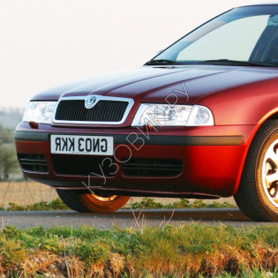 Бампер передний в цвет кузова Skoda Octavia A4 Tour (2000-2011) с омывателями